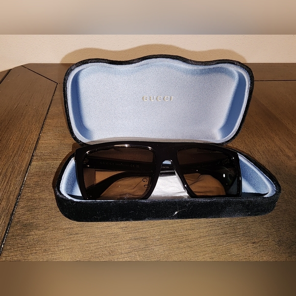 Gucci Sunglasses - Picture 1 of 6